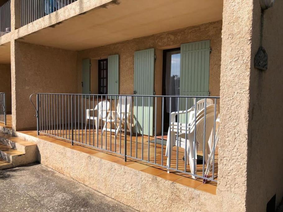 Residence Lou Cigaloun - Ana Location Gréoux-les-Bains Εξωτερικό φωτογραφία