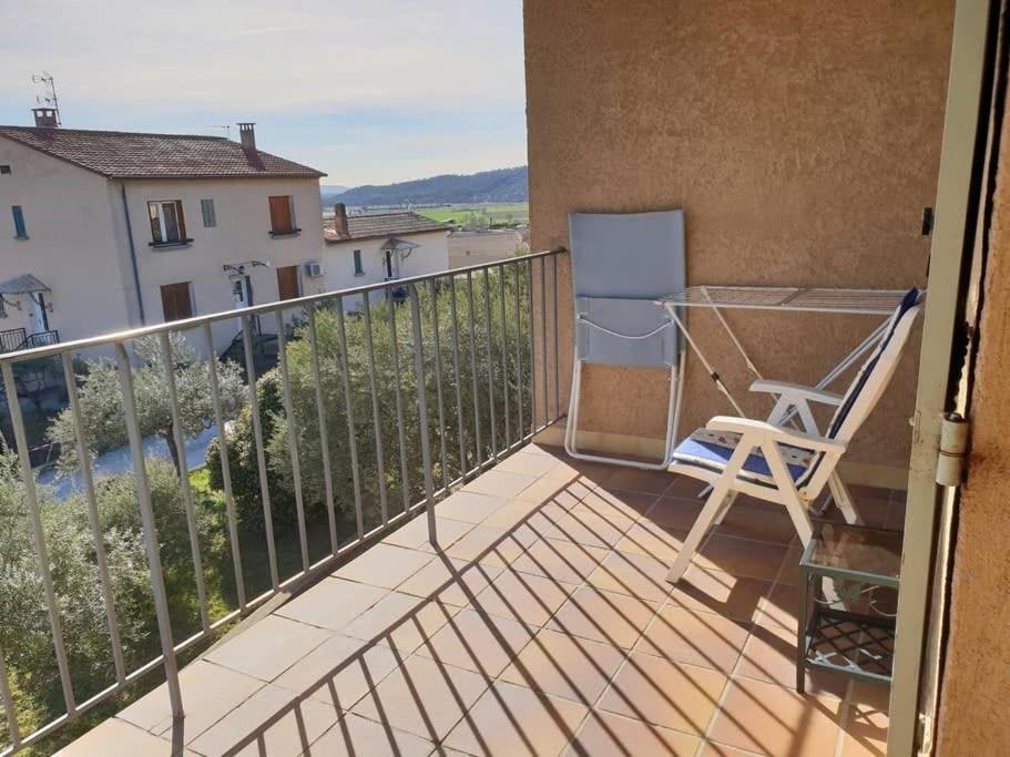 Residence Lou Cigaloun - Ana Location Gréoux-les-Bains Εξωτερικό φωτογραφία